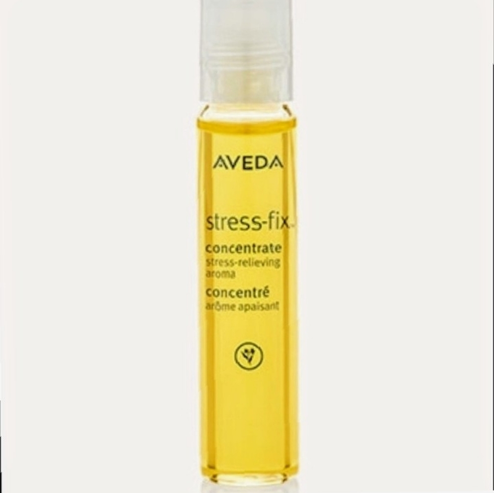 AVEDA Stress Fix Oil Roll On .